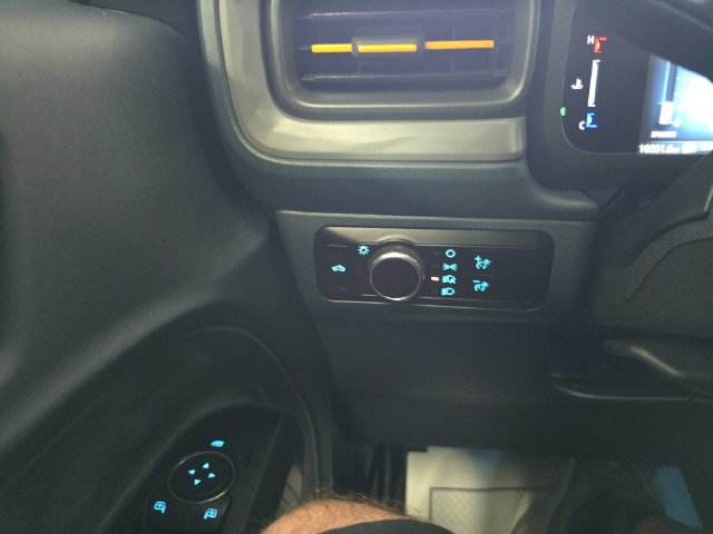 Used 2025 Ford Maverick Tremor AWD/4WD image 21