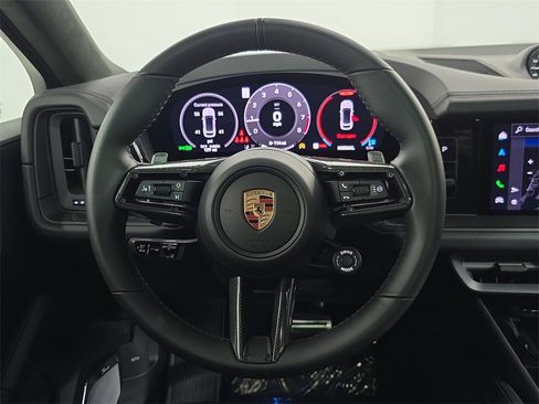 Used 2025 Porsche Cayenne GTS image 14
