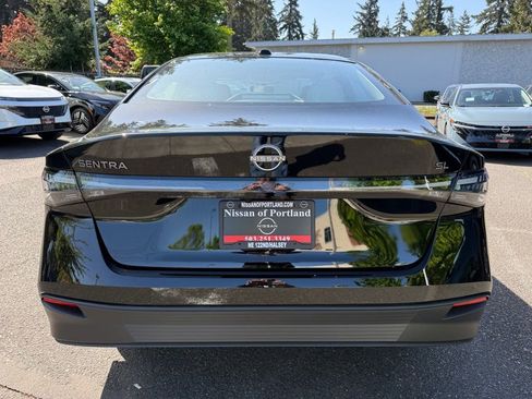 New 2026 Nissan Sentra SL w/ Floor Mat Package FWD image 5