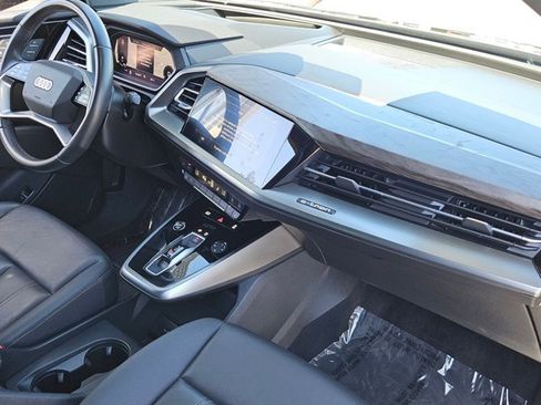 Used 2022 Audi Q4 e-tron Prestige AWD/4WD image 30