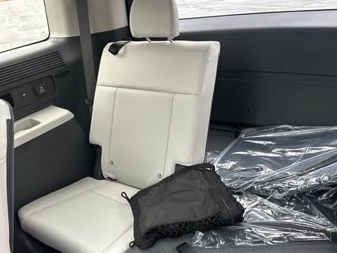 New 2025 Hyundai Santa Fe Calligraphy image 11