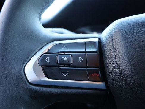 Used 2023 Jeep Compass Limited image 26