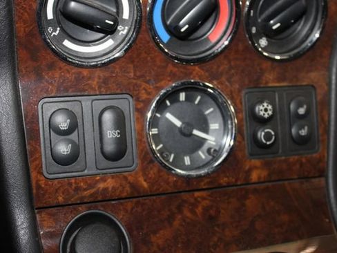 Used 2002 BMW Z3 2.5i RWD image 17