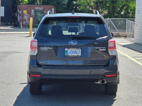 Used 2017 Subaru Forester 2.5i Limited AWD/4WD image 6