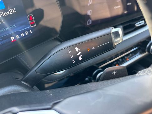 Used 2025 Chevrolet Equinox LT image 43