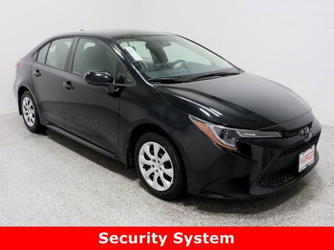 Used 2022 Toyota Corolla LE image 4