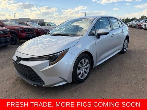 Used 2025 Toyota Corolla LE FWD image 1