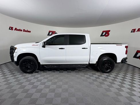 Used 2019 Chevrolet Silverado 1500 LT Trail Boss image 3