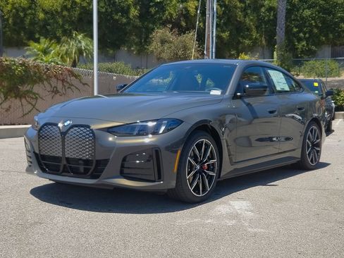 New 2026 BMW i4 eDrive40 w/ M Sport Package RWD image 2