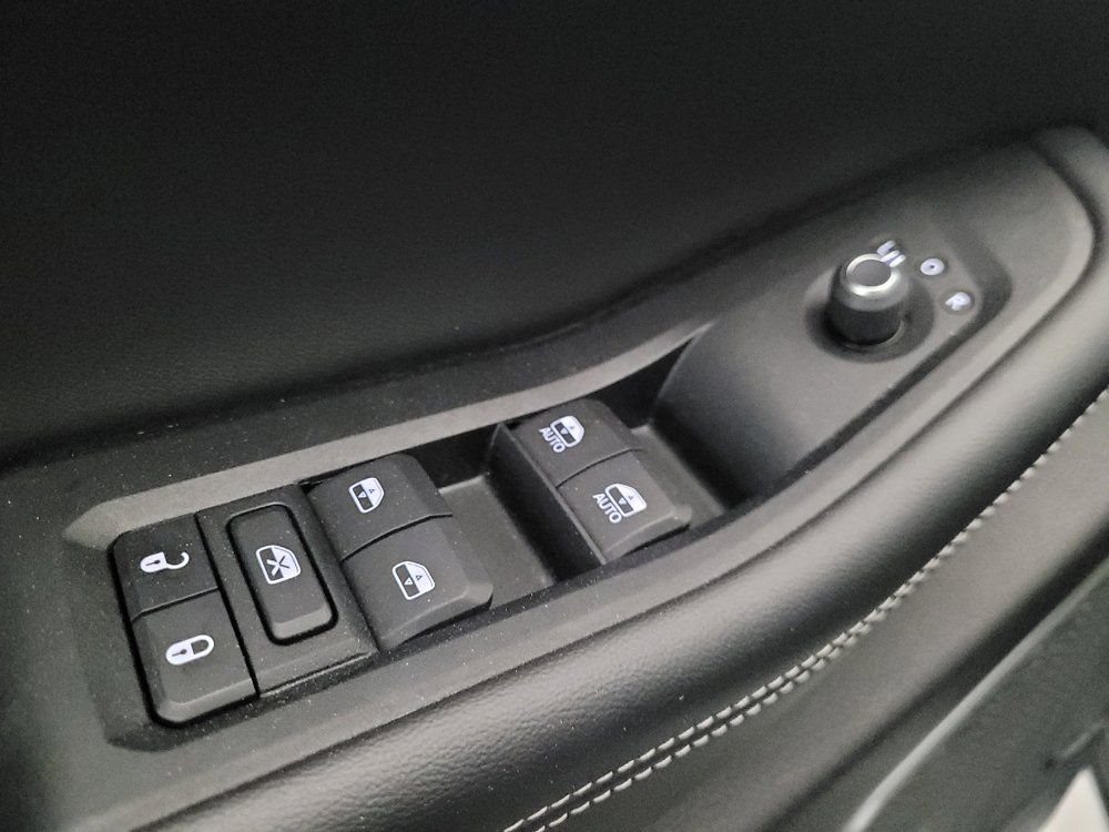 Used 2022 Jeep Grand Cherokee Limited AWD/4WD image 27