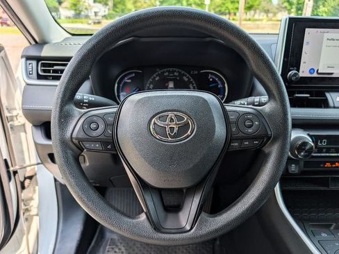 Used 2023 Toyota RAV4 XLE AWD/4WD image 21