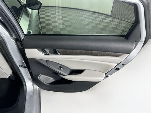 Used 2019 Honda Accord EX-L image 29
