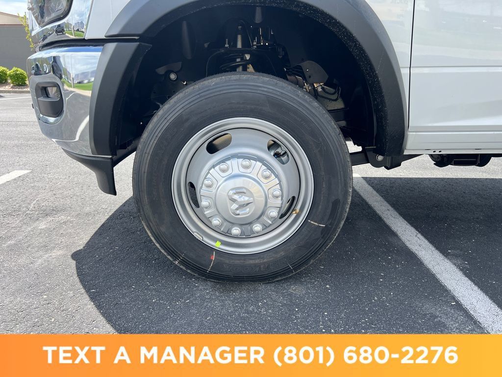 New 2026 RAM 5500 Tradesman w/ Chrome Appearance Group AWD/4WD image 25