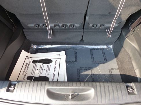 Used 2026 Chrysler Pacifica Select FWD image 50