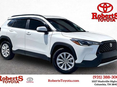 Certified 2024 Toyota Corolla Cross LE FWD image 1