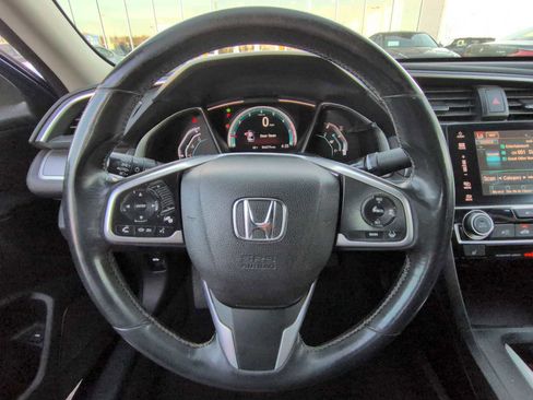 Used 2017 Honda Civic Touring image 21