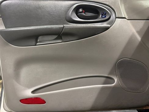 Used 2003 Chevrolet TrailBlazer LTZ image 20