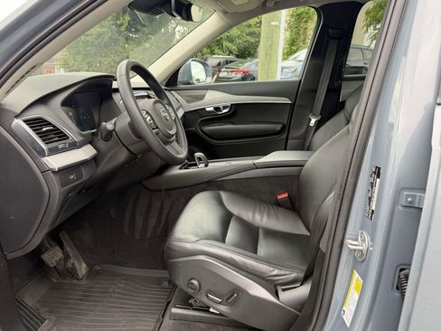 Used 2023 Volvo XC90 B5 Core w/ Climate Package AWD/4WD image 16