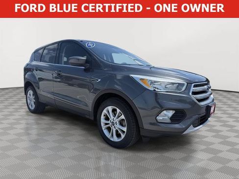 Certified 2017 Ford Escape SE FWD image 1