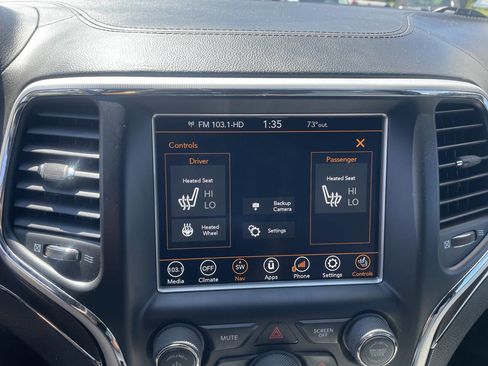 Used 2018 Jeep Grand Cherokee Limited image 34