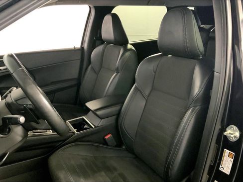 Used 2024 Mitsubishi Outlander SE image 22