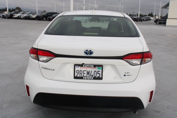 Certified 2025 Toyota Corolla LE w/ Convenience Package FWD image 4