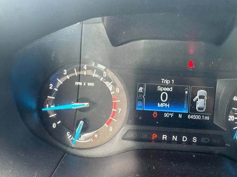 Used 2018 Ford Edge SEL FWD image 10