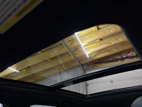 Used 2022 Cadillac XT4 Sport image 32