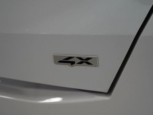 Used 2024 Kia Sorento S image 12