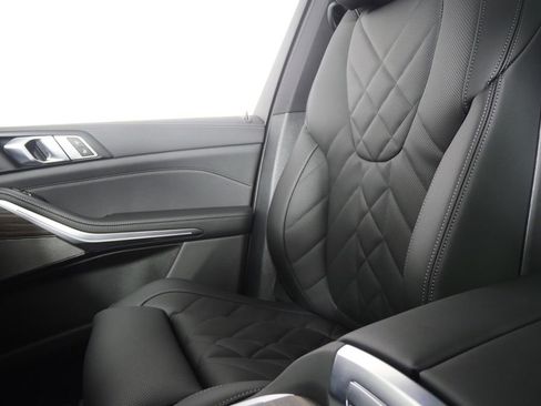 Used 2026 BMW X5 xDrive40i w/ M Sport Package image 22