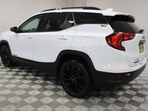 Used 2021 GMC Terrain SLT w/ Elevation Edition AWD/4WD image 9
