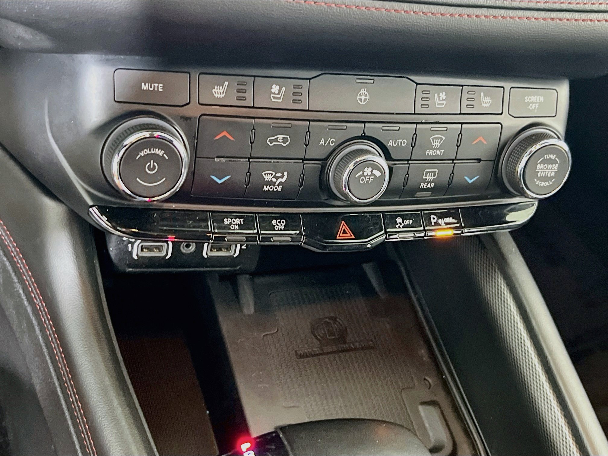 Used 2023 Dodge Durango R/T AWD/4WD image 16
