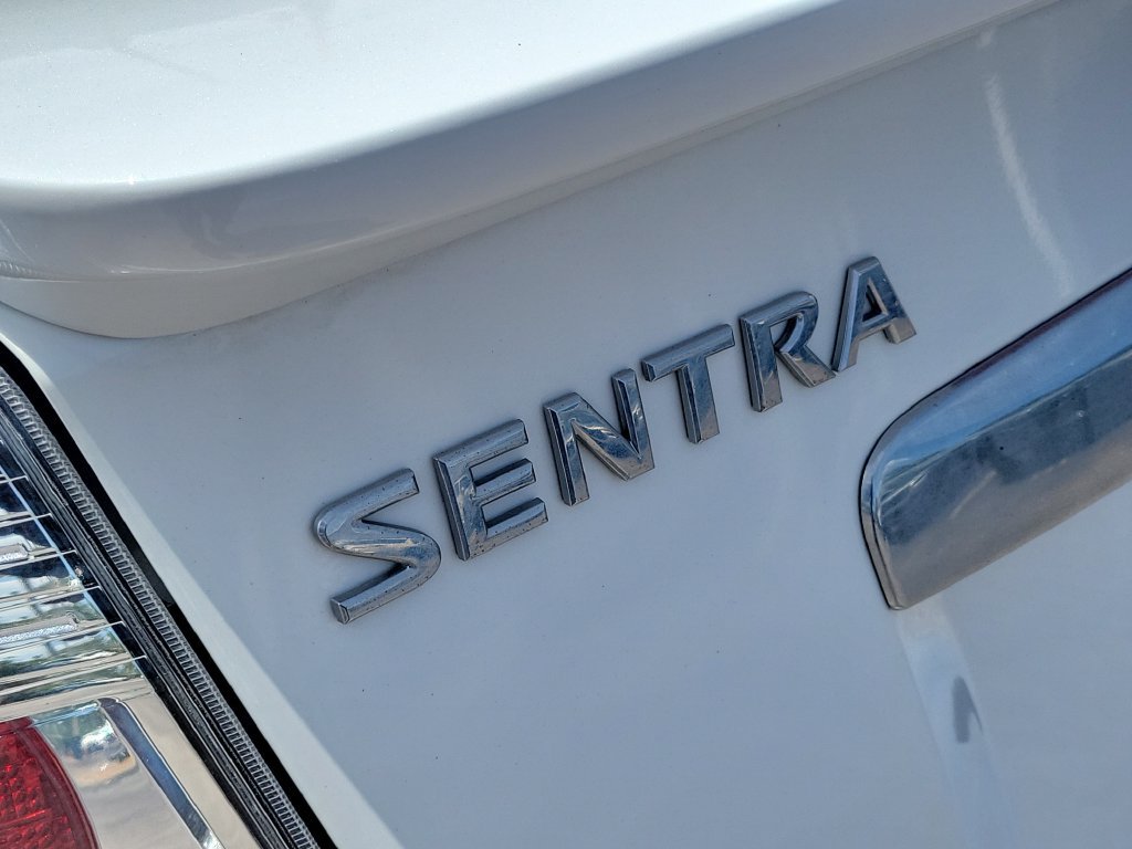 Used 2012 Nissan Sentra 2.0 S FWD image 5