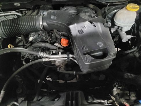 Used 2019 RAM 1500 Express image 30