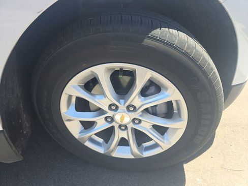 Used 2020 Chevrolet Equinox LT FWD image 6