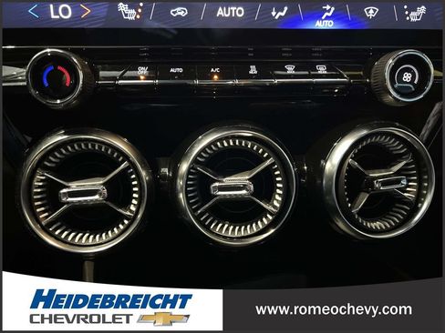 Used 2024 Chevrolet Blazer EV LT AWD/4WD image 23