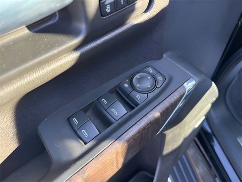 Used 2022 GMC Sierra 1500 Denali w/ Denali Reserve Package image 24