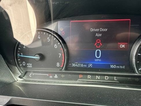 Used 2023 Ford Explorer XLT w/ Equipment Group 202A RWD image 7