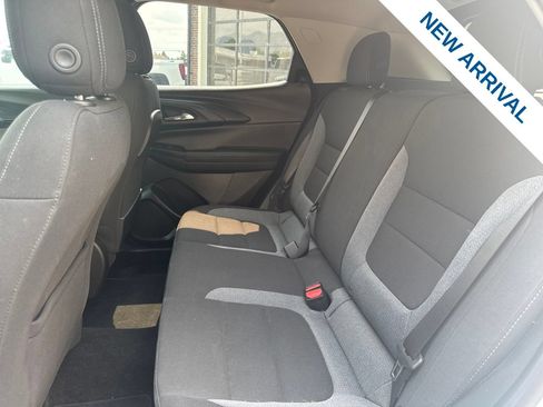 Used 2022 Chevrolet TrailBlazer LT AWD/4WD image 14