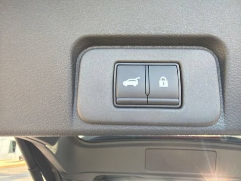 Used 2026 Nissan Rogue Platinum AWD/4WD image 21