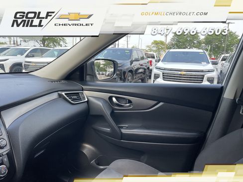 Used 2015 Nissan Rogue SV w/ SV Premium Package AWD/4WD image 23
