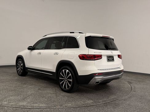 Used 2021 Mercedes-Benz GLB 250 image 3