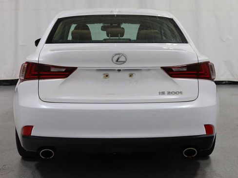 Used 2016 Lexus IS 200t image 7