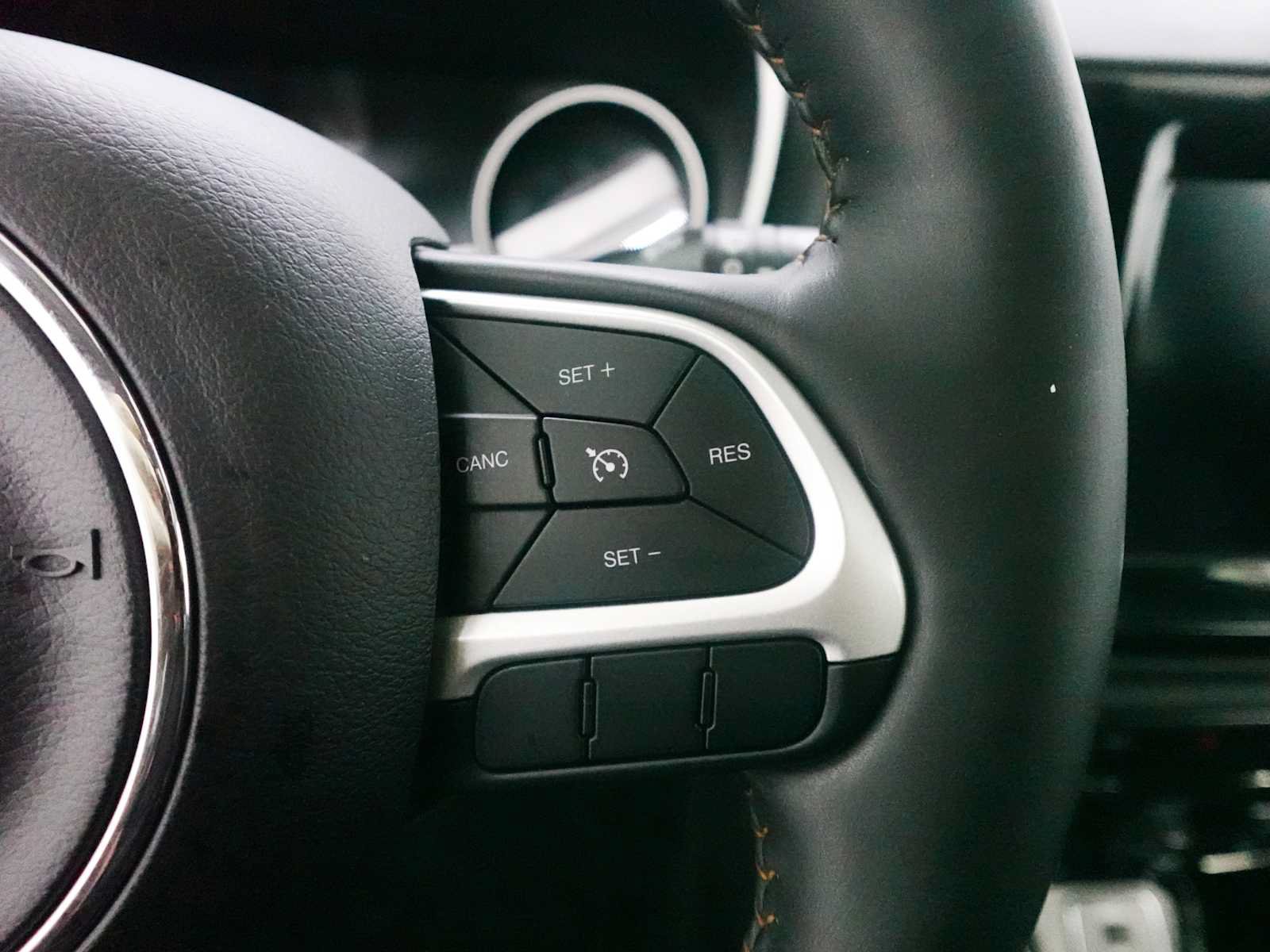 Used 2019 Jeep Compass Limited AWD/4WD image 18