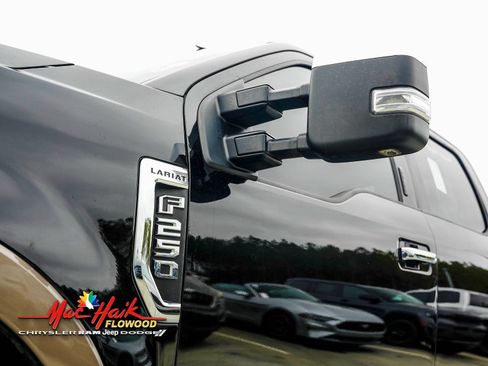 Used 2021 Ford F250 Lariat w/ Chrome Package image 3