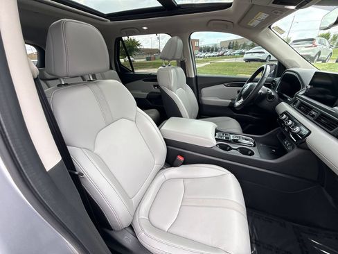 Used 2023 Honda Pilot Touring image 41