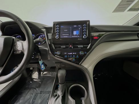 Used 2023 Toyota Camry SE FWD image 25