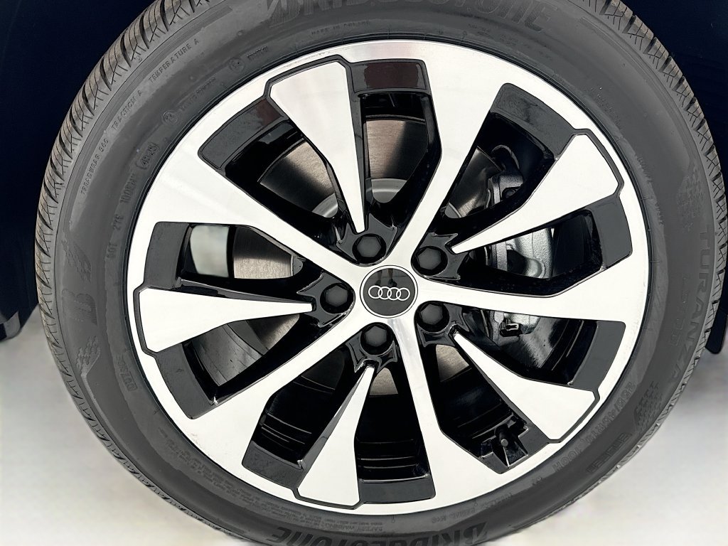 Used 2026 Audi Q3 quattro 2.0T AWD/4WD image 32