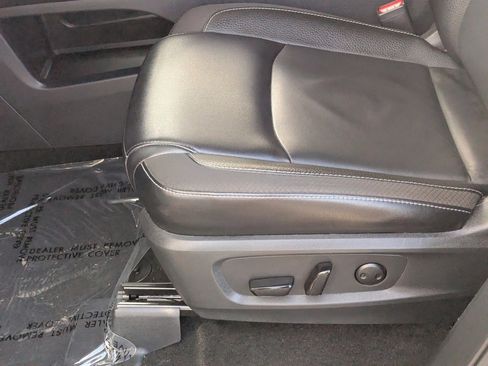 Certified 2024 Nissan Pathfinder SL image 20