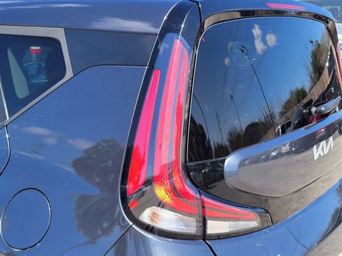 Used 2024 Kia Soul LX w/ Option Group 015 image 10
